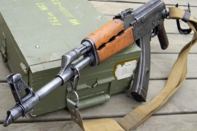 九游娱乐APP-库里火力全开勇士终结连败，勇士库里什么时间复出