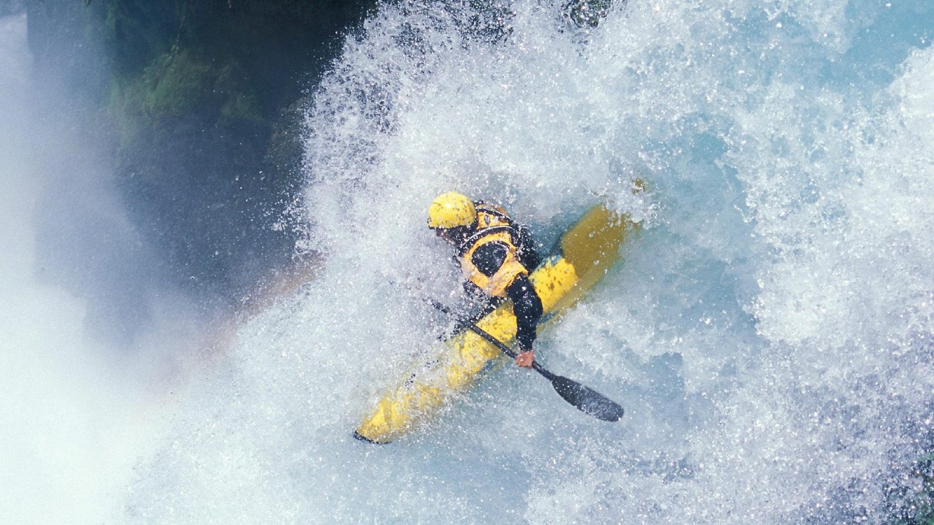 九游体育电竞-世界杯巅峰对决：激烈战斗中诞生奇迹瞬间，世界杯殿堂十大经典对决