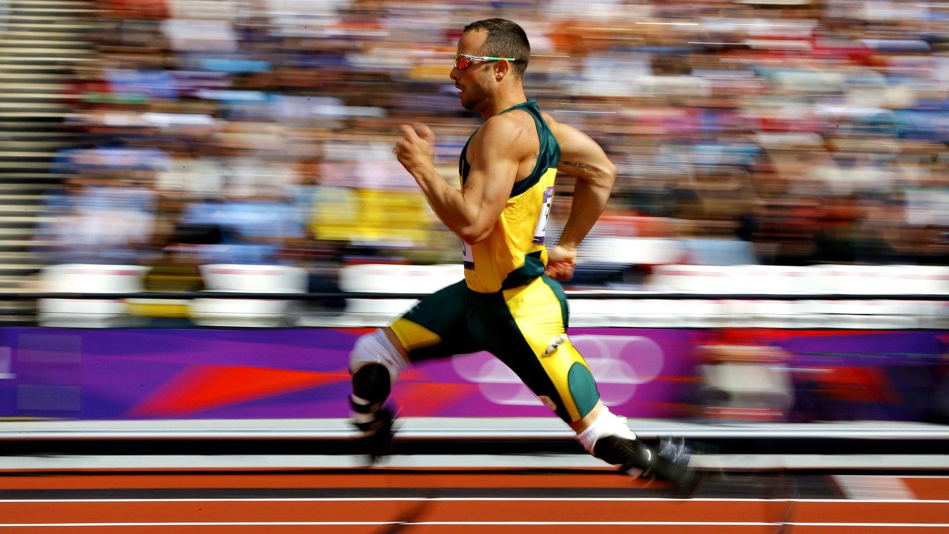 山地徒步“24小时登高赛” 一夜之间完成多峰连穿